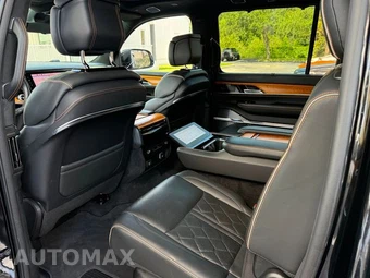 2022 Jeep Grand Wagoneer Series III - miniatura 27