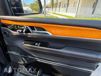 2022 Jeep Grand Wagoneer Series III - miniatura 33