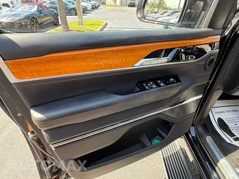2022 Jeep Grand Wagoneer Series III - miniatura 42