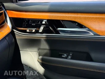 2022 Jeep Grand Wagoneer Series III - miniatura 47