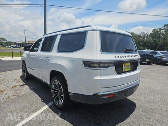 2022 Jeep Grand Wagoneer Series III - miniatura 2