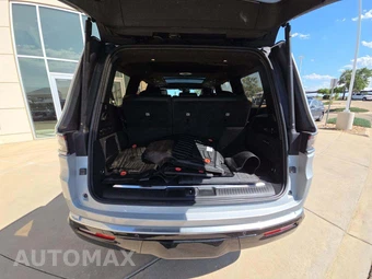 2022 Jeep Grand Wagoneer Series III - miniatura 12