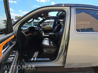 2022 Jeep Grand Wagoneer Series III - miniatura 3