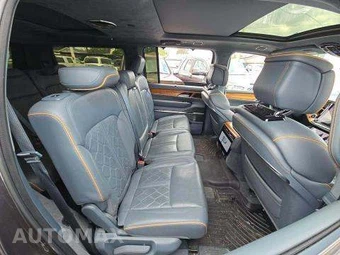2022 Jeep Grand Wagoneer Series III - miniatura 18