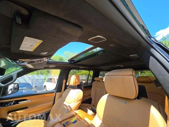 2022 Jeep Grand Wagoneer Series III - miniatura 8