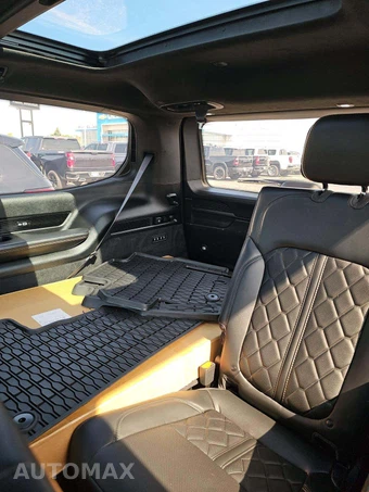 2022 Jeep Grand Wagoneer Series III - miniatura 14
