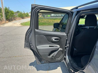 2022 Jeep Renegade Latitude - miniatura 14