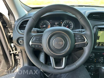 2022 Jeep Renegade Latitude - miniatura 22