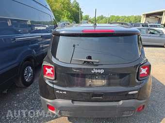 2022 Jeep Renegade Latitude - miniatura 5