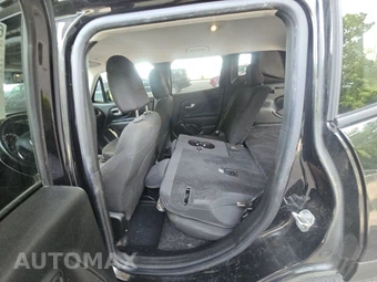 2022 Jeep Renegade Latitude - miniatura 13