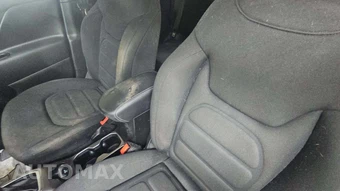2022 Jeep Renegade Latitude - miniatura 28