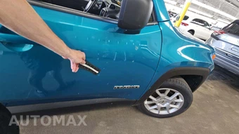 2022 Jeep Renegade Latitude - miniatura 22