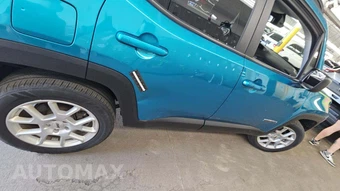 2022 Jeep Renegade Latitude - miniatura 24