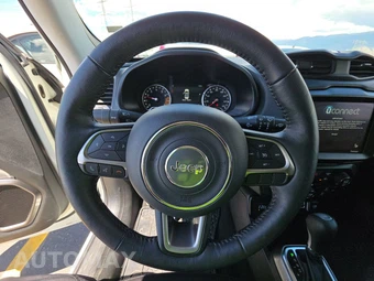 2022 Jeep Renegade Latitude - miniatura 10