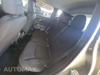 2022 Jeep Renegade Latitude - miniatura 13