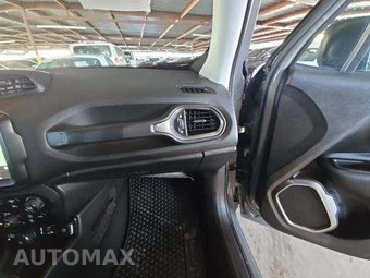 2022 Jeep Renegade Latitude - miniatura 19
