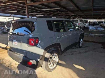 2022 Jeep Renegade Latitude - miniatura 3