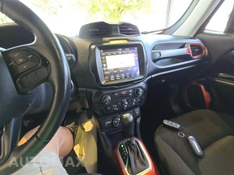 2022 Jeep Renegade Trailhawk - miniatura 10