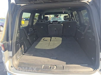 2022 Jeep Wagoneer Series II - miniatura 17