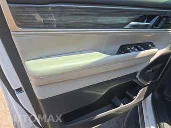 2022 Jeep Wagoneer Series II - miniatura 9
