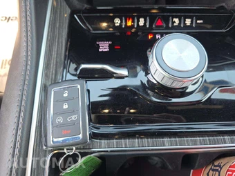 2022 Jeep Wagoneer Series II - miniatura 8