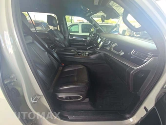 2022 Jeep Wagoneer Series III - miniatura 19