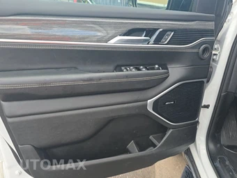 2022 Jeep Wagoneer Series III - miniatura 9