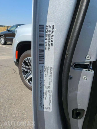 2022 Jeep Wagoneer Series III - miniatura 5