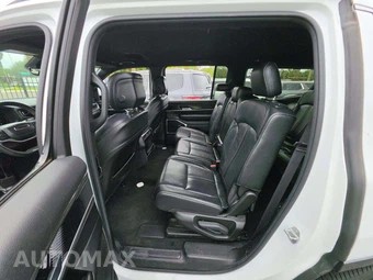 2022 Jeep Wagoneer Series III - miniatura 13