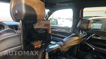 2022 Jeep Wagoneer Series III - miniatura 23