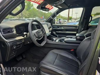 2022 Jeep Wagoneer Series III - miniatura 13