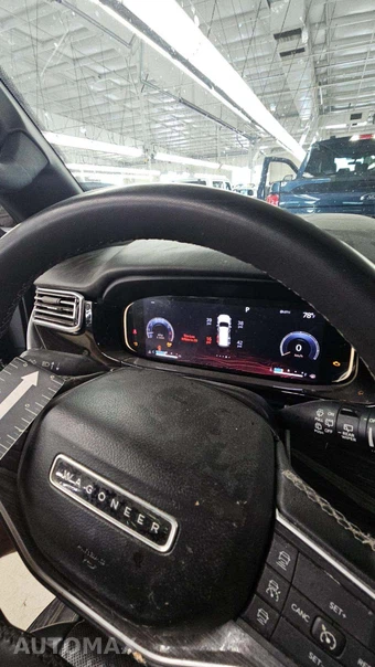 2022 Jeep Wagoneer Series III - miniatura 26