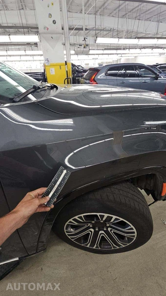 2022 Jeep Wagoneer Series III - miniatura 27
