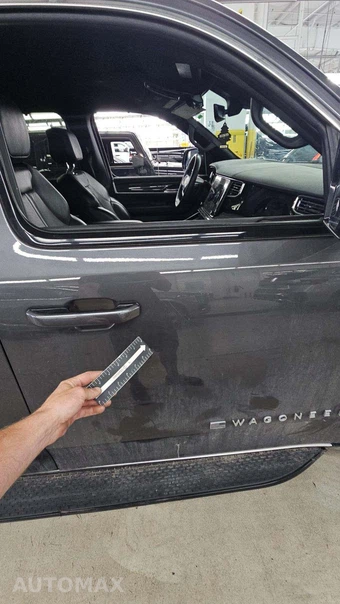 2022 Jeep Wagoneer Series III - miniatura 38