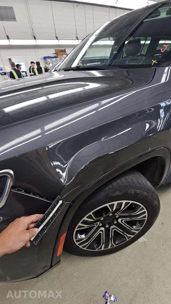 2022 Jeep Wagoneer Series III - miniatura 43