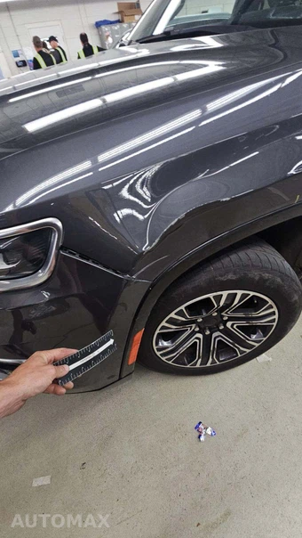 2022 Jeep Wagoneer Series III - miniatura 46