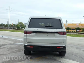 2022 Jeep Wagoneer Series III - miniatura 4