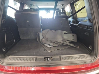 2022 Jeep Wagoneer Series III - miniatura 17