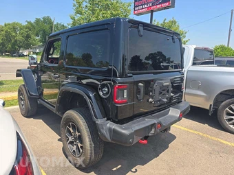 2022 Jeep Wrangler Rubicon - miniatura 2