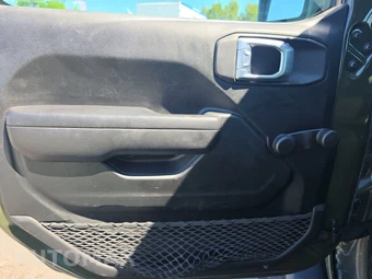 2022 Jeep Wrangler Sport - miniatura 9
