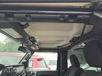 2022 Jeep Wrangler Sport - miniatura 18