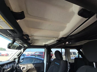 2022 Jeep Wrangler Unlimited 4xe Rubicon - miniatura 17