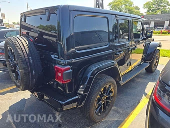 2022 Jeep Wrangler Unlimited High Altitude - miniatura 3