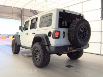 2022 Jeep Wrangler Unlimited High Tide Edition - miniatura 6