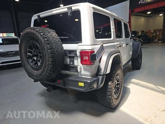 2022 Jeep Wrangler Unlimited High Tide Edition - miniatura 3