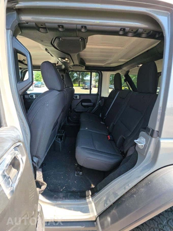 2022 Jeep Wrangler Unlimited High Tide Edition - miniatura 10