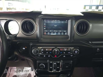 2022 Jeep Wrangler Unlimited High Tide Edition - miniatura 10