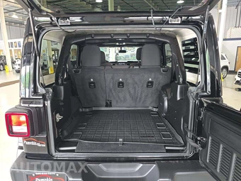 2022 Jeep Wrangler Unlimited High Tide Edition - miniatura 14