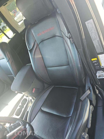 2022 Jeep Wrangler Unlimited Rubicon - miniatura 3