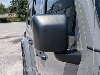 2022 Jeep Wrangler Unlimited Sahara - miniatura 12